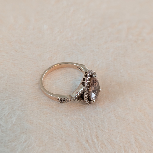 Women's Morganite Ring - Picture 6 of 15